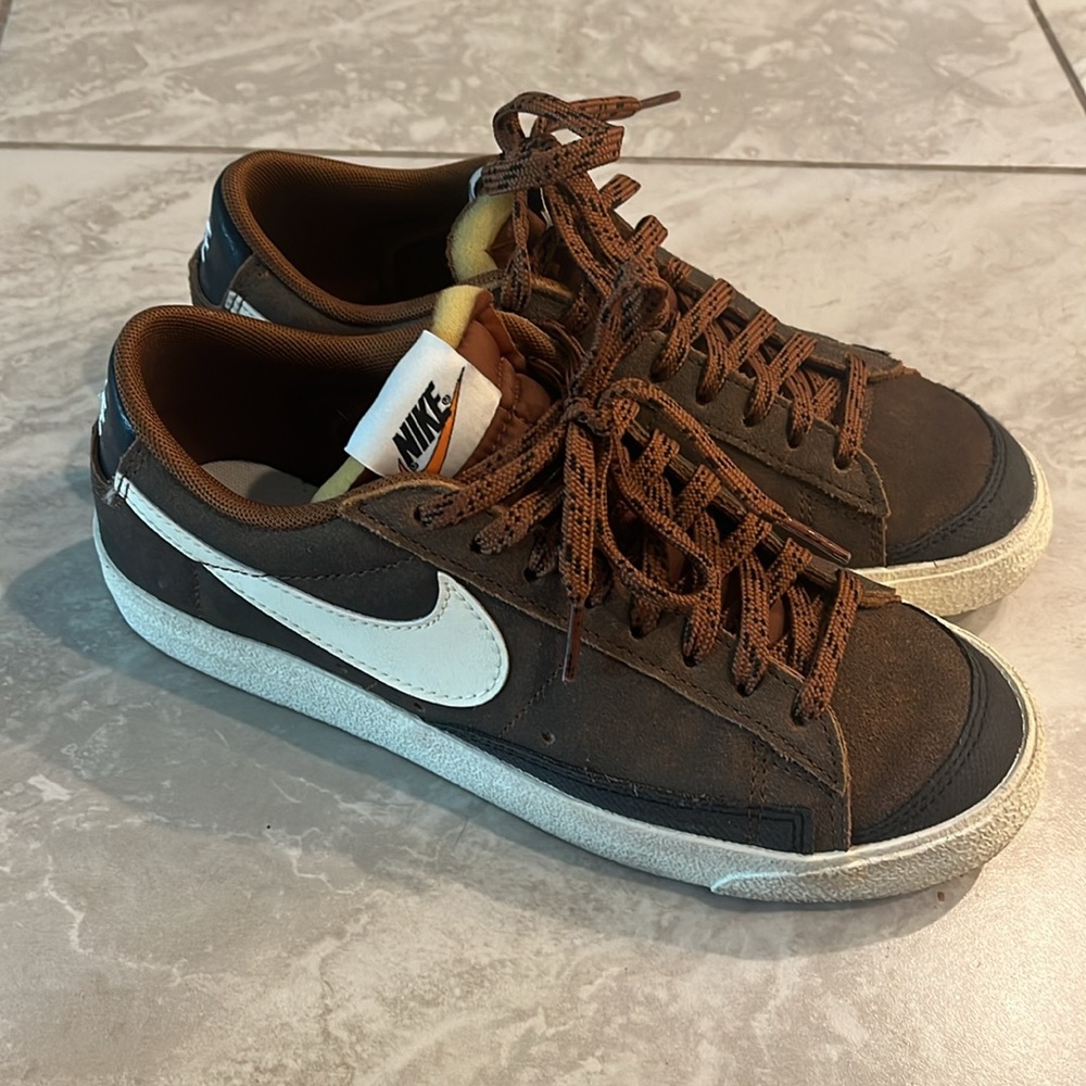 Nike Blazer Low '77 PRM Vintage Size 6 DX4433-200